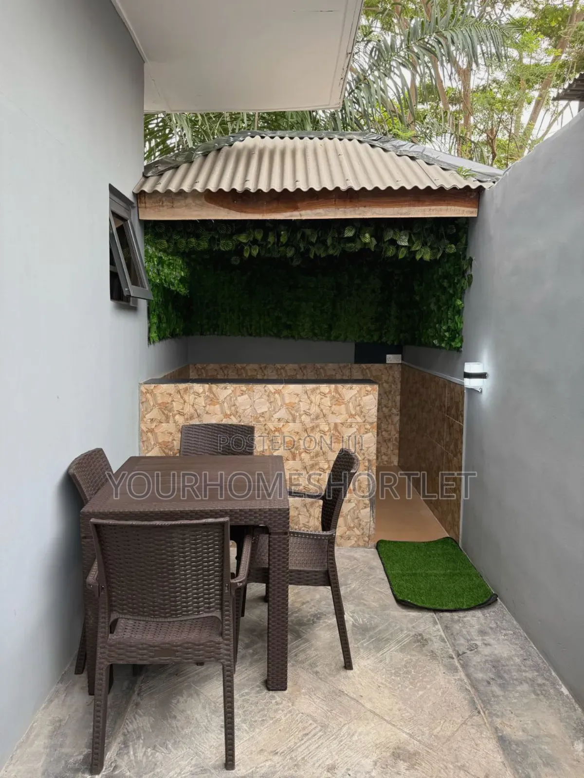 A Room and Parlor With Private Lounge Allows Get Together in Wempco Road