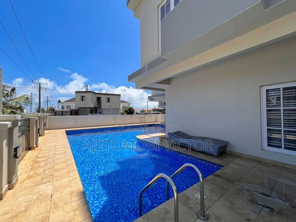 Luxury 3bedroom Apartment With Swimming Pool,Ps5 and Snooker in Lekki Phase 1