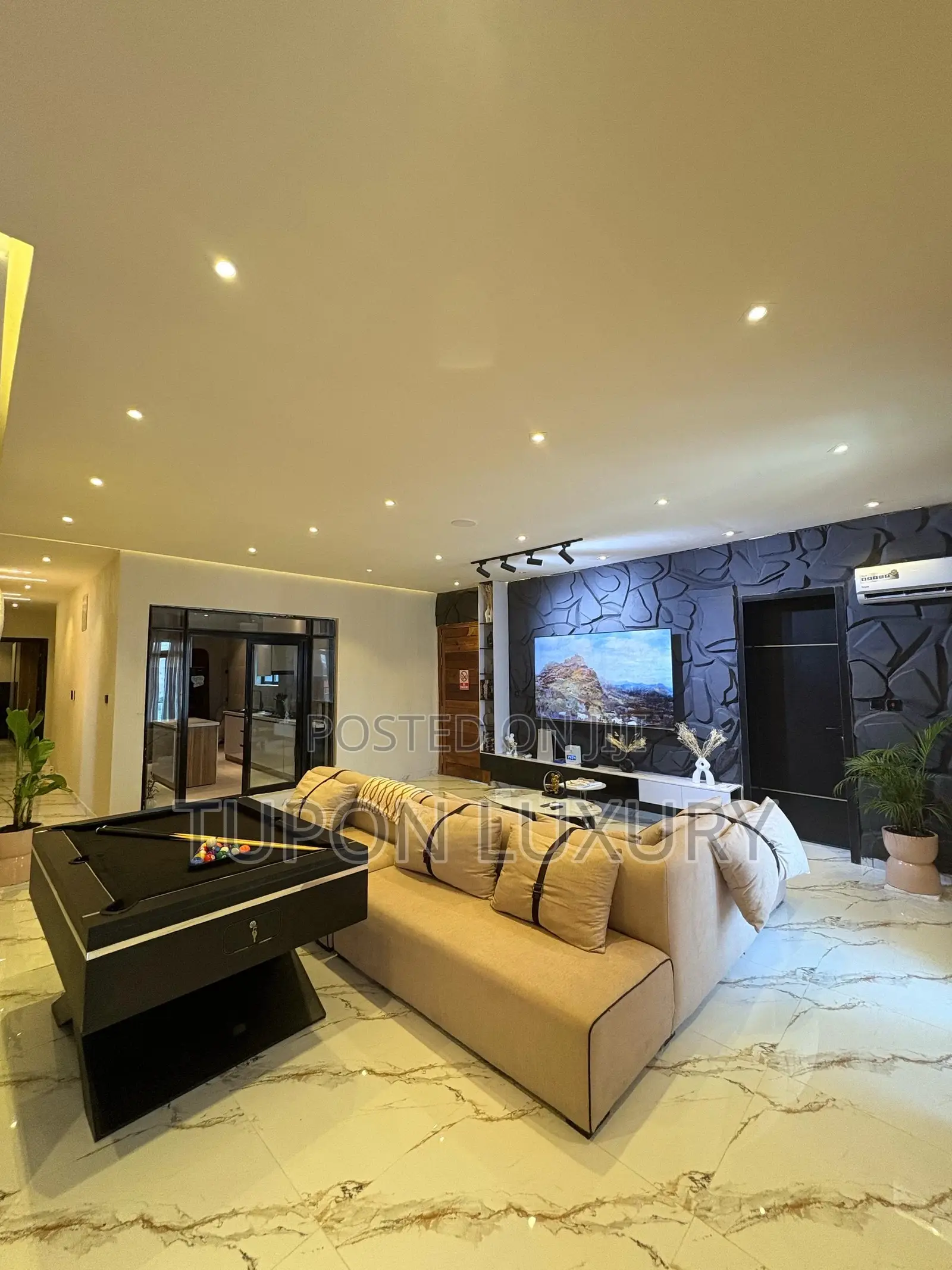 3bedroom Penthouse With Private Cinema, Snooker , Pool Ps5 in Ikate