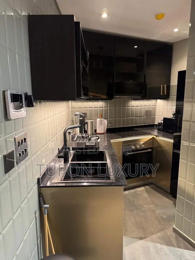 Waterfront 1bedroom Apartment in Ikoyi in Ikoyi