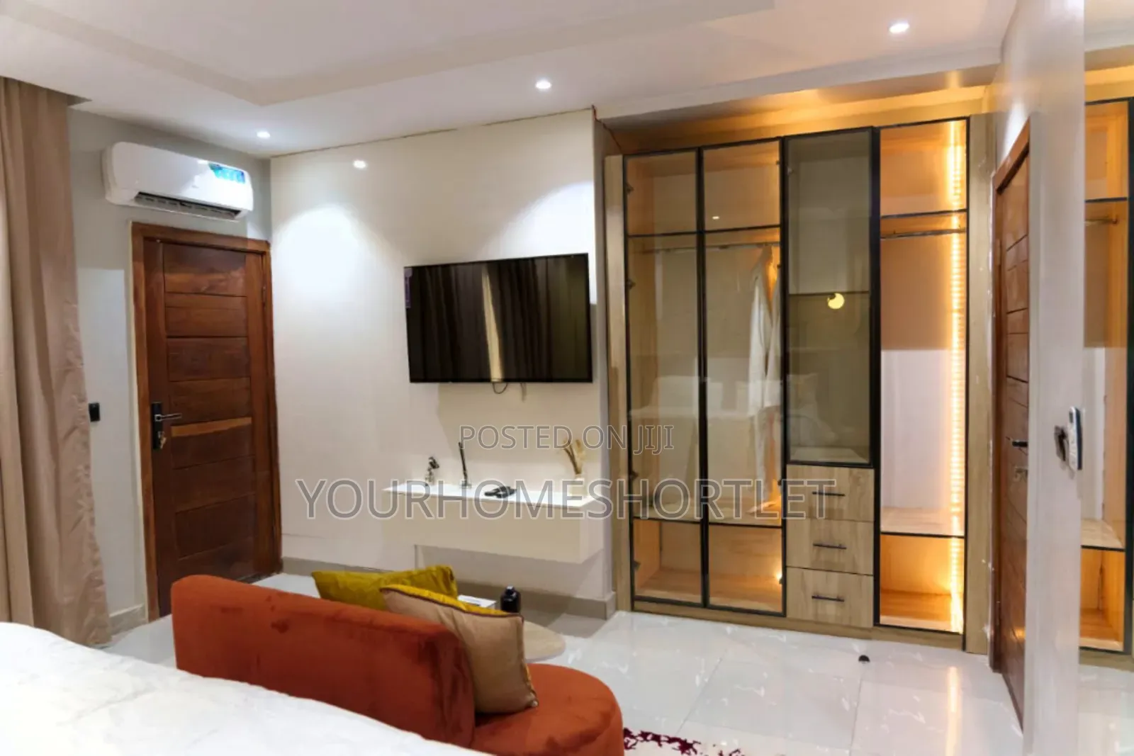 3 /2 Bedroom Penthouse With Rooftop,Pool,Ps5 That Allows Party in Ikate