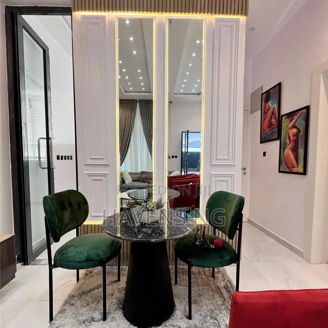 Modern 2-Bedroom Apartment in Ikate | Short Long Stay in Ikate