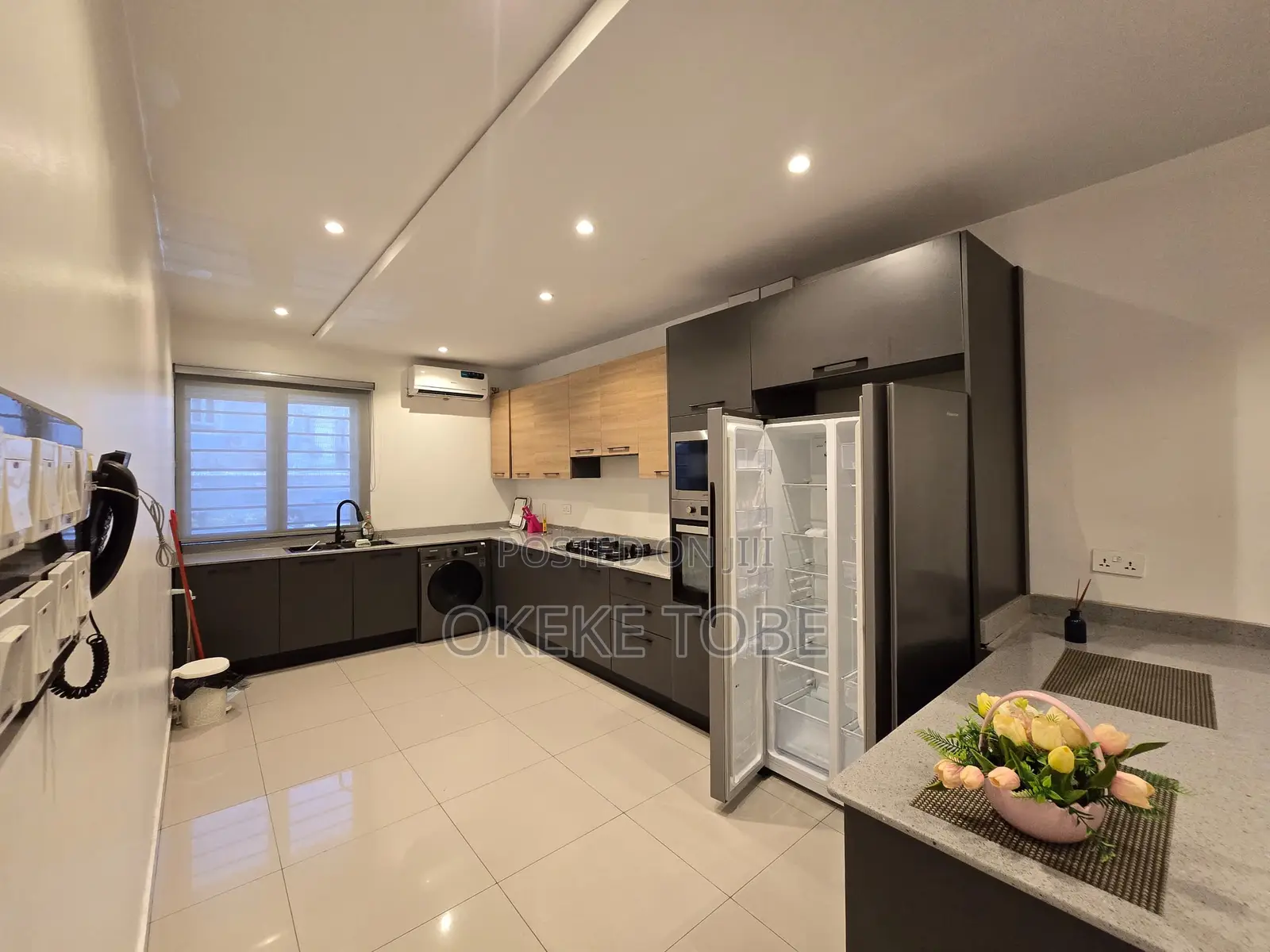 One Bedroom Lekki Phase 1 in Lekki Phase 1