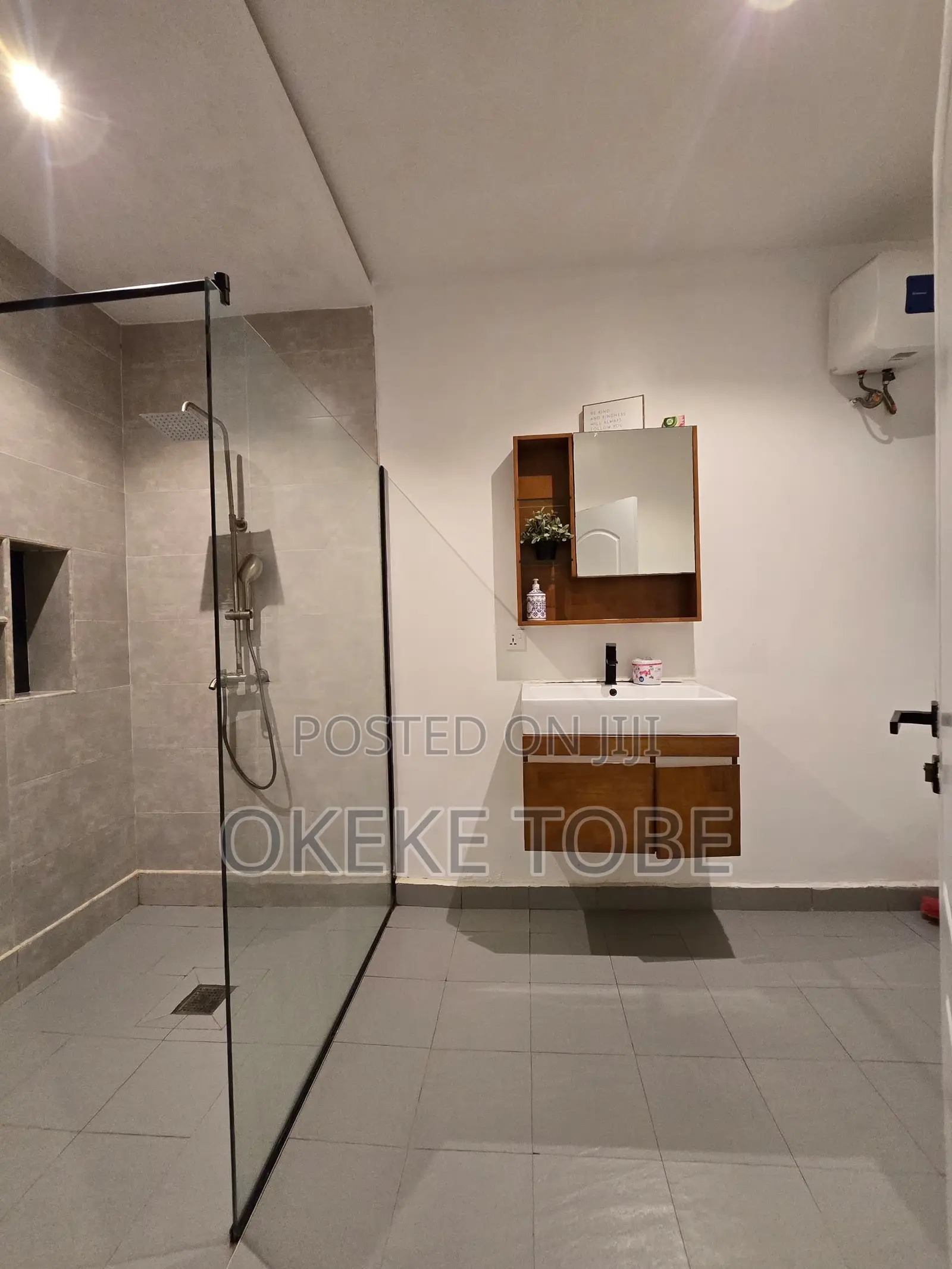 One Bedroom Lekki Phase 1 in Lekki Phase 1