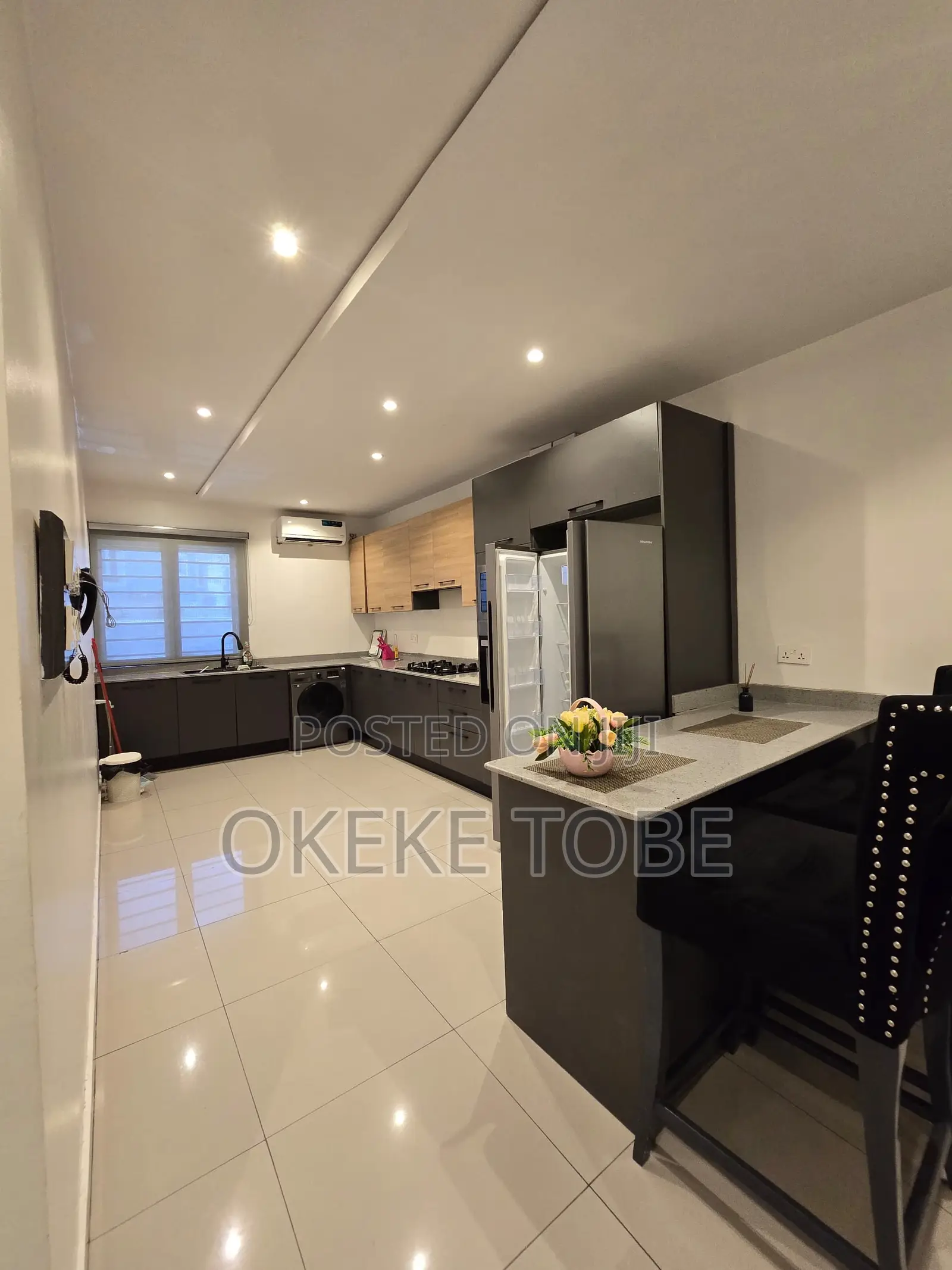 One Bedroom Lekki Phase 1 in Lekki Phase 1