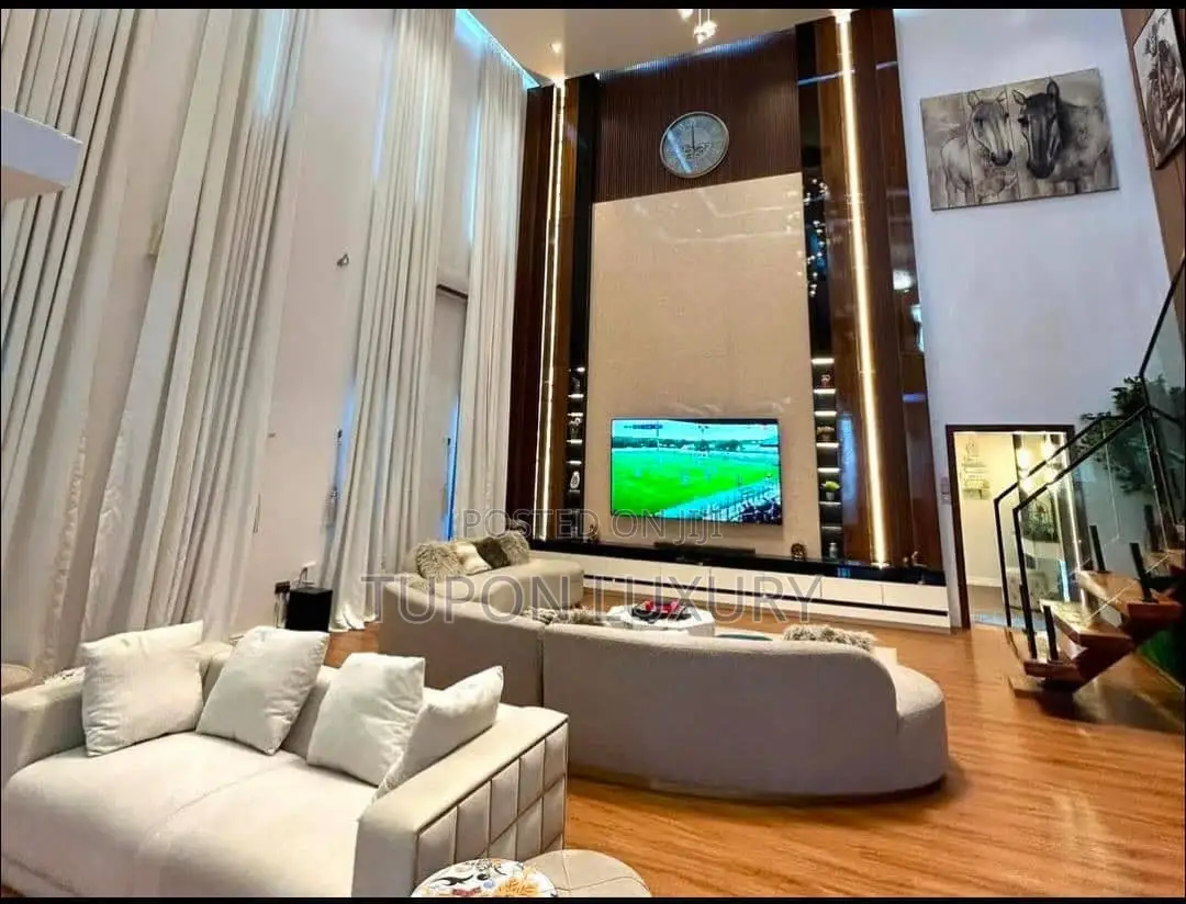 Massive 4 Bedroom Detached Home With Pool, Snookers in Osapa london