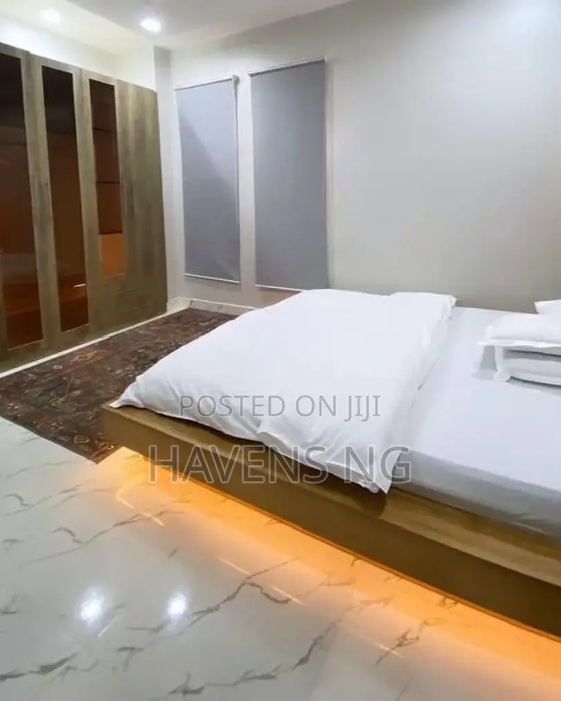 Luxury 3-Bedroom Apartment in Jahi