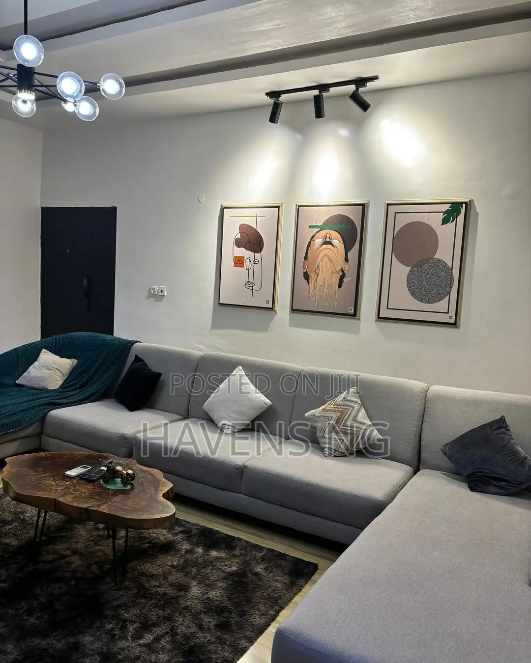 Modern 3-Bedroom Shortlet Apartment With Ps5 in Wuye