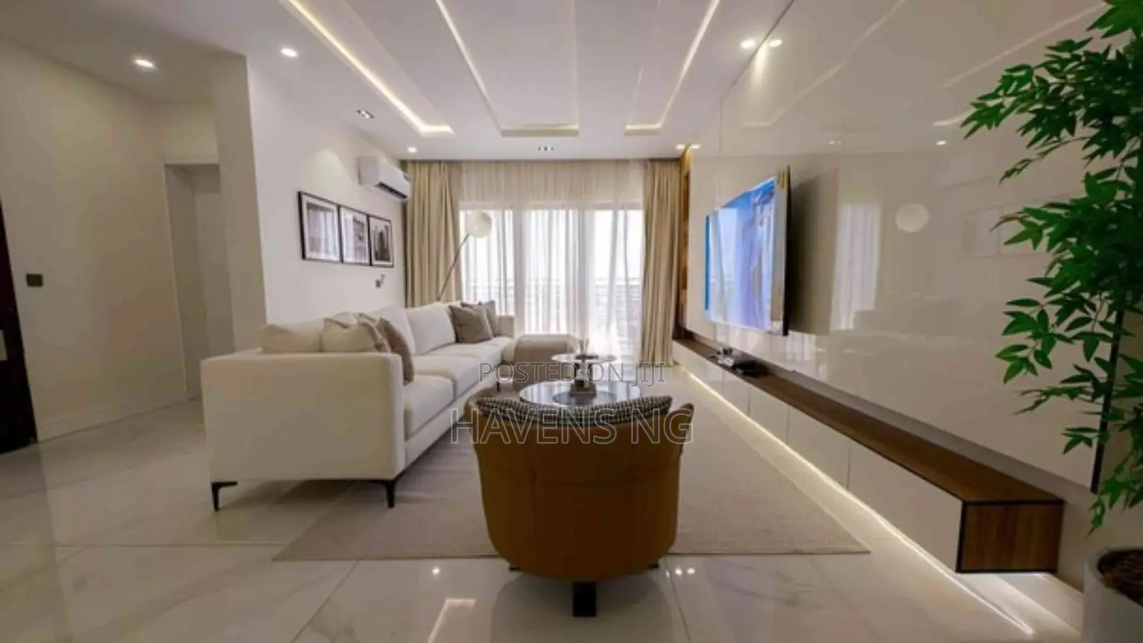 Luxury 2-Bedroom Apartment With Modern Facilities. in Ikate