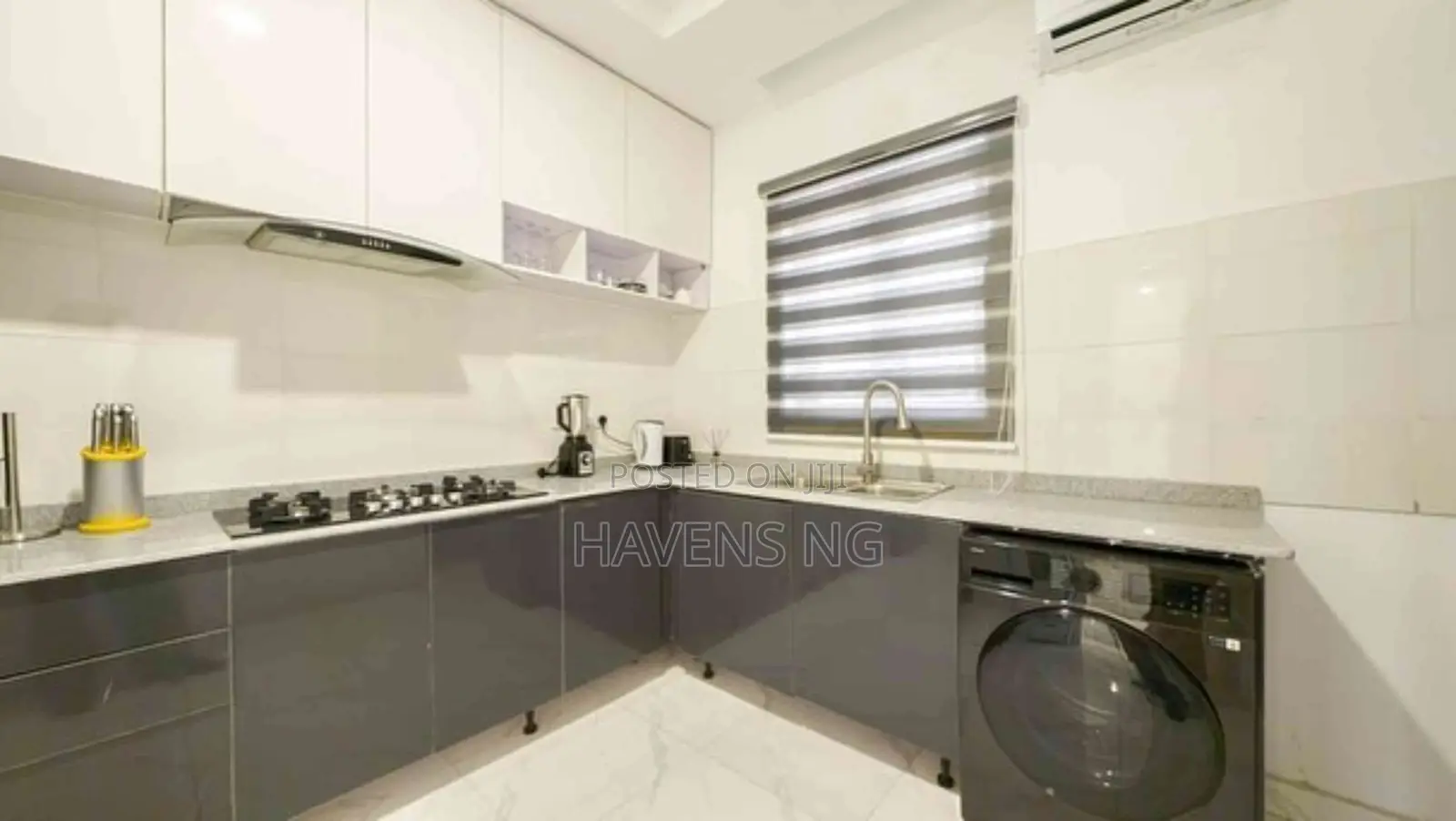 Luxury 2-Bedroom Apartment With Modern Facilities. in Ikate