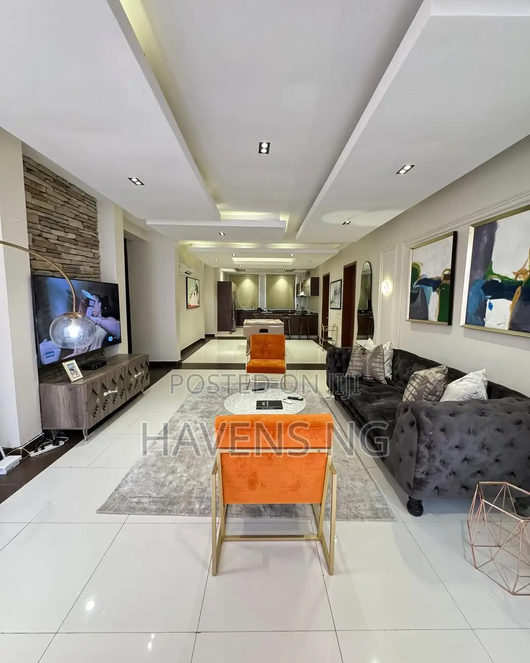 Luxury 2-Bedroom Penthouse With Private, Pool in 1004