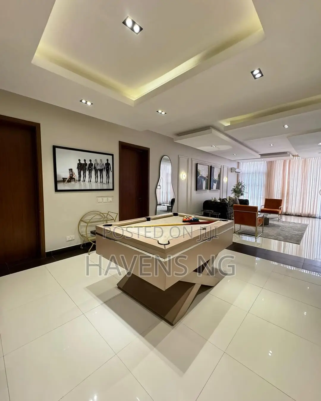Luxury 2-Bedroom Penthouse With Private, Pool in 1004