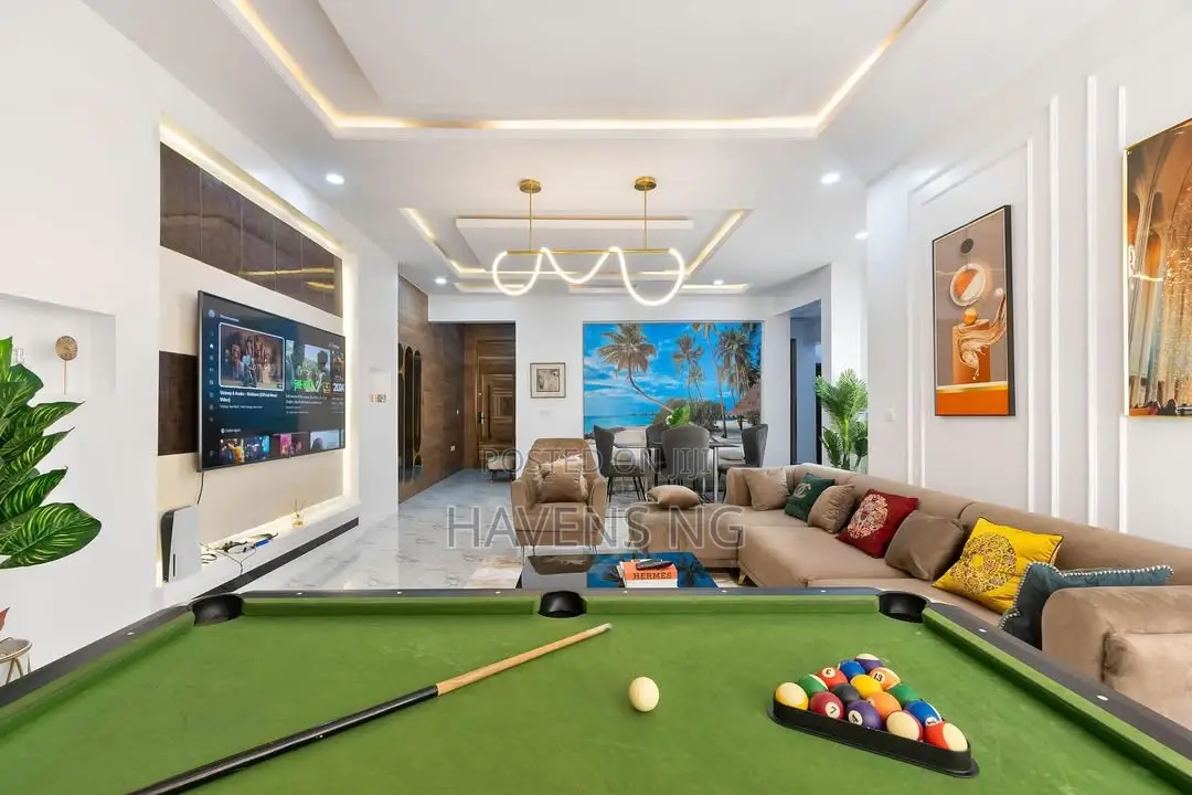 Luxury Water View 2-Bedroom Penthouse in Ikate