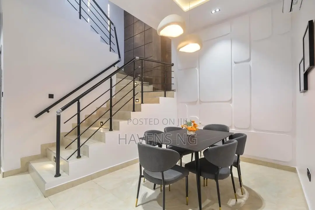 Luxurious 3-Bedroom Apartment With Rooftop, Cinema, and Pool in Ikate