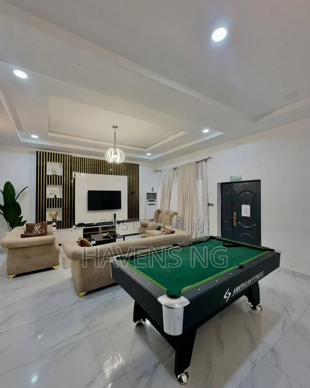 Spacious 4-Bedroom Shortlet Apartment in Life Camp