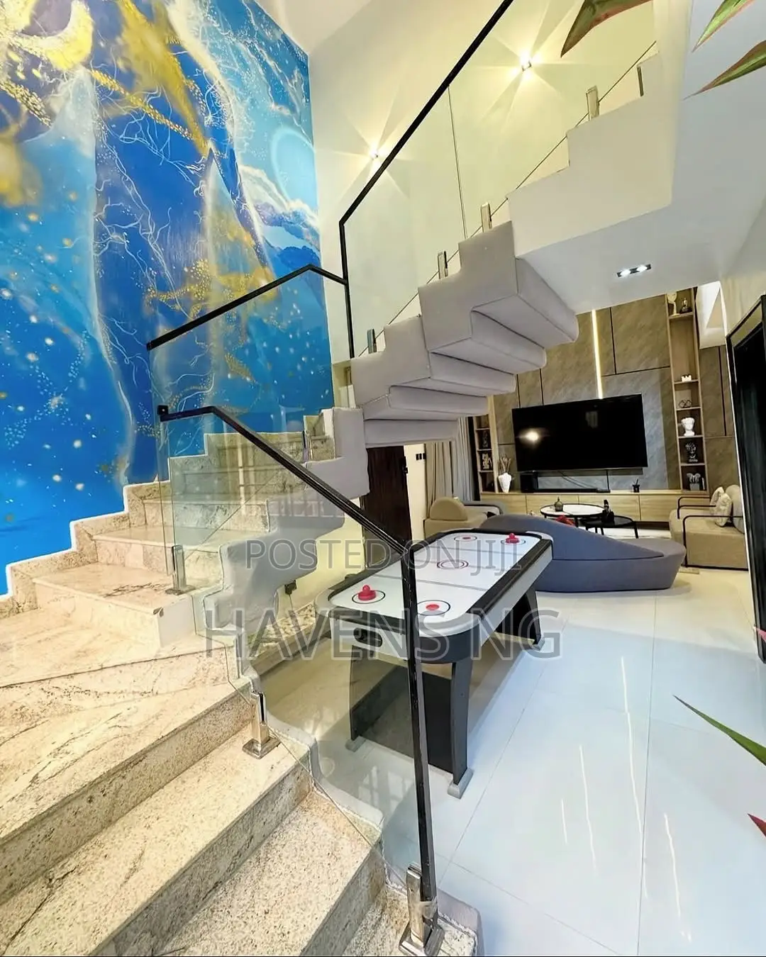 Luxury 2-Bedroom Maisonette With Cinema, Outdoor Cabana in Life Camp