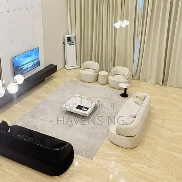 Luxury 4-bedroom Penthouse | Short Stay in Parkview Estate