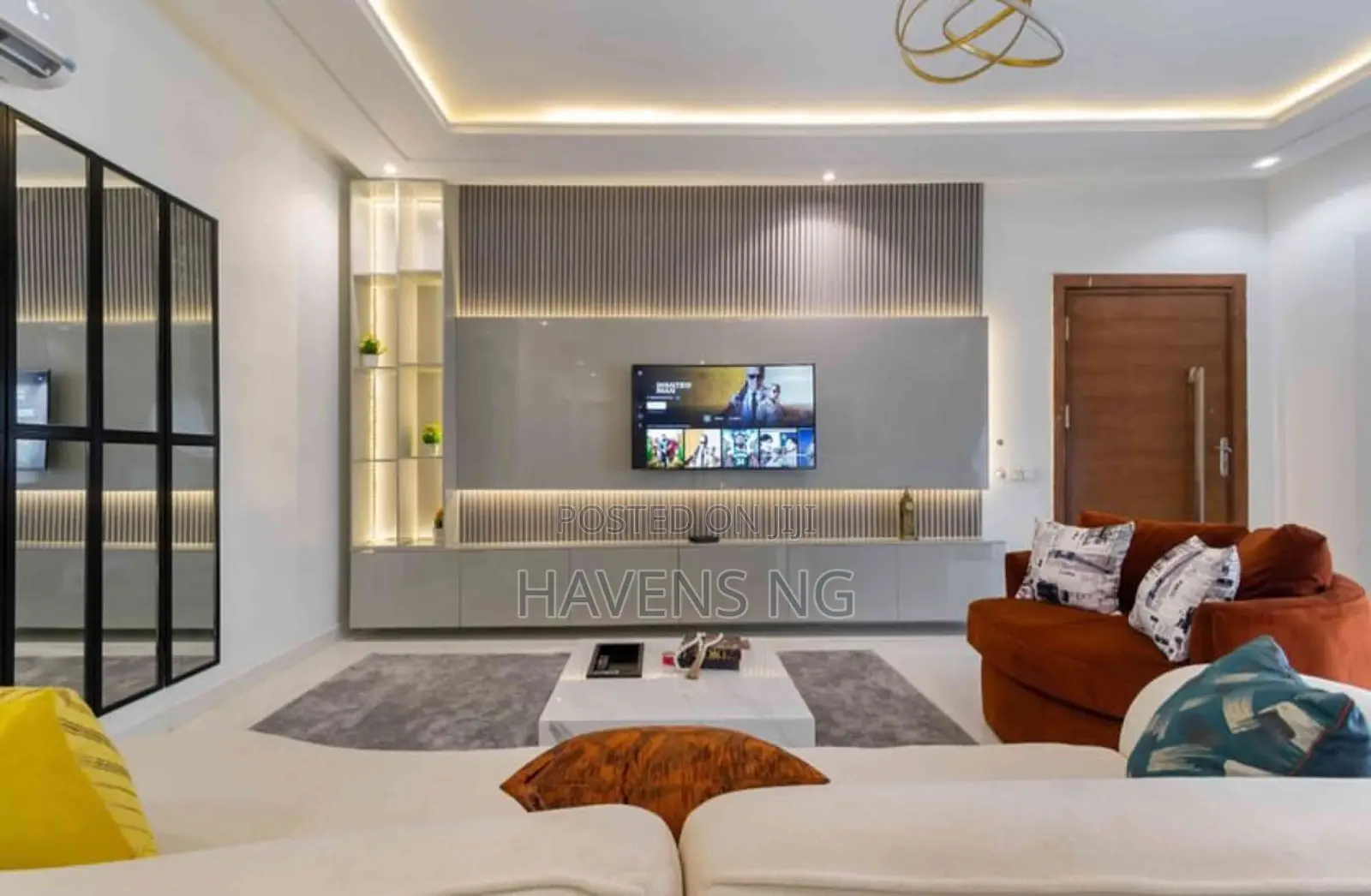 Luxurious Cozy 3-Bedroom Apartment for Short Stay in Ologolo