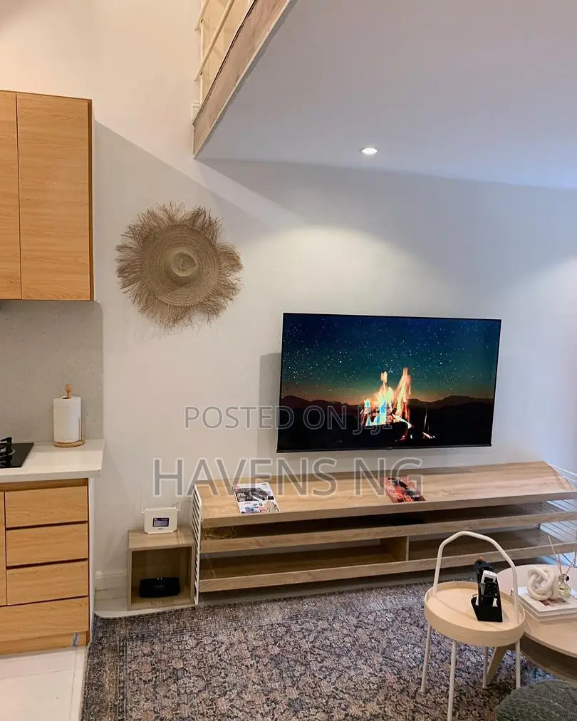 Stylish 1-Bedroom Loft Apartment in 2nd Avenue Extension