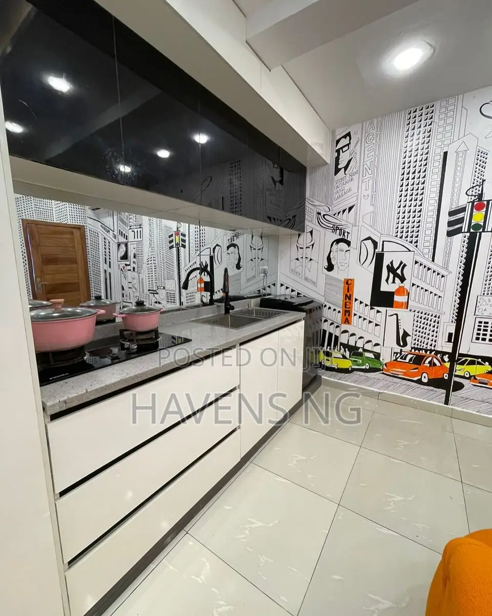 Modern 1-Bedroom Apartment With Ps4 Pool in Ikate