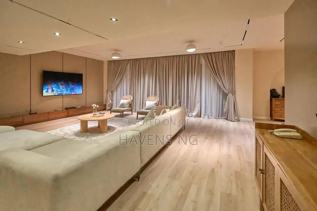 Brand New Luxury 4-Bedroom Apartment in Banana Island
