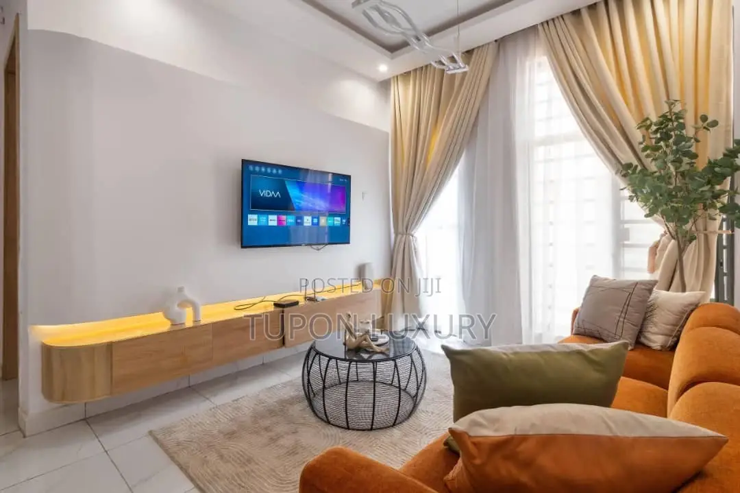 1 Bedroom Apartment With Ps5 in Ologolo