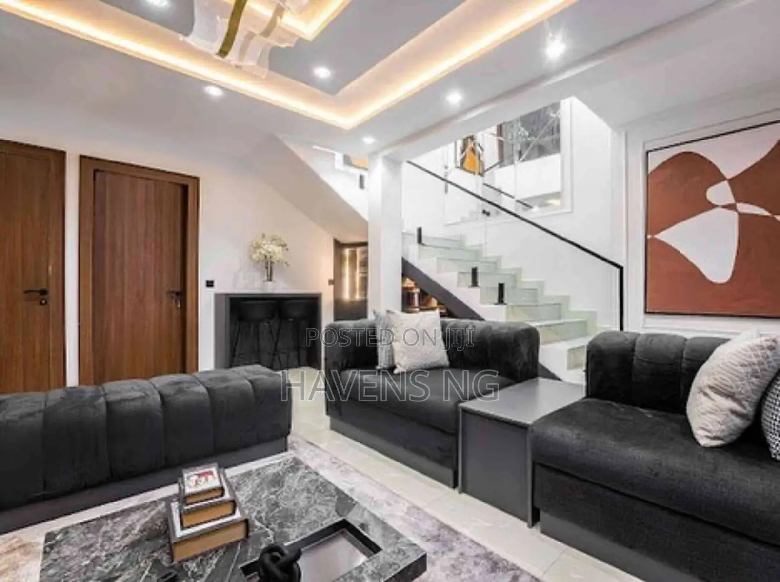 Luxe 2-Bedroom Duplex Apartment in Ikate