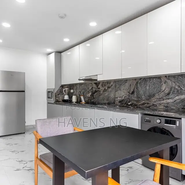 Stylish 2-Bedroom Apartment With Modern Facilities in 1004