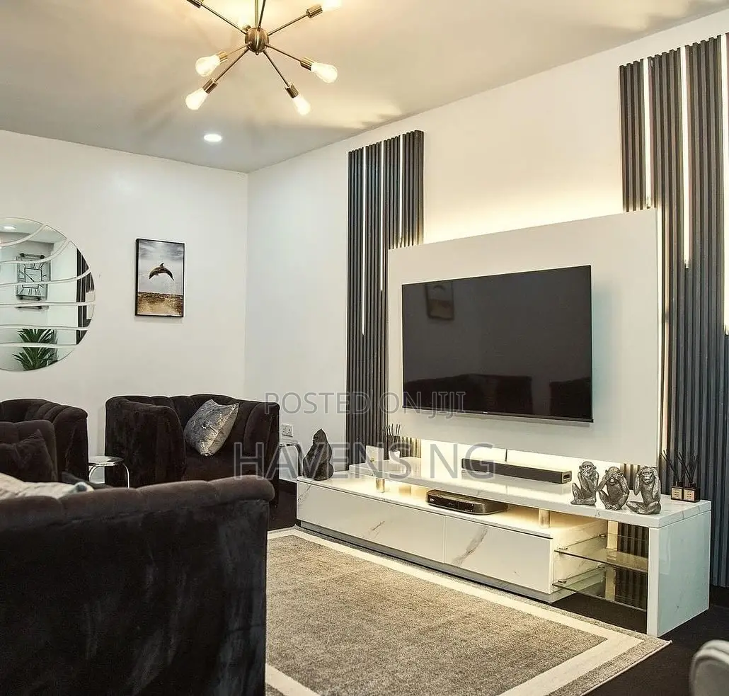 Stylish Brown-Themed 1-Bedroom Apartment for Shortlet in Zone 3 / Wuse