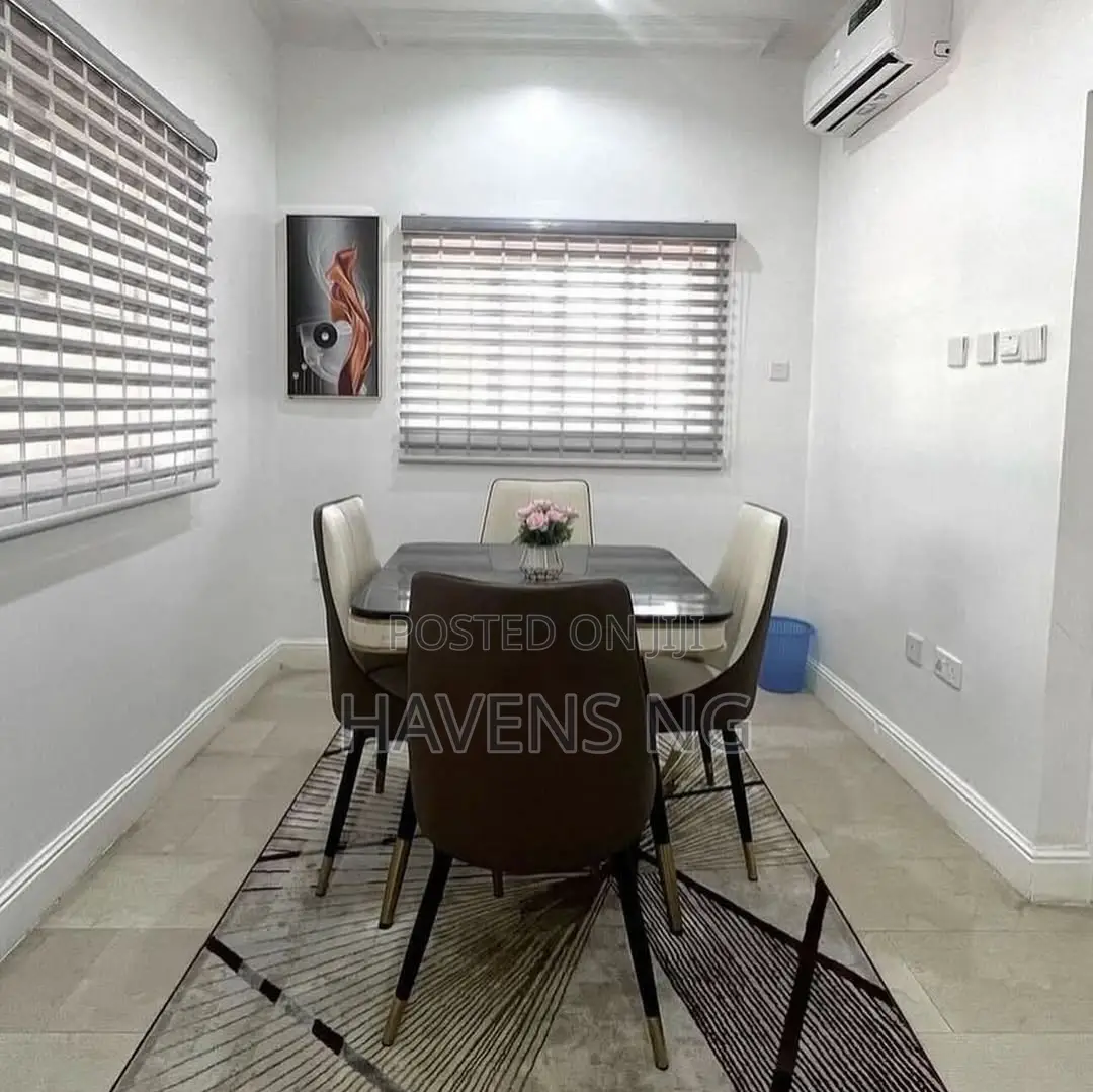 Beautiful 2-Bedroom Apartment for Shortlet in Wuse 2 in Wuse 2