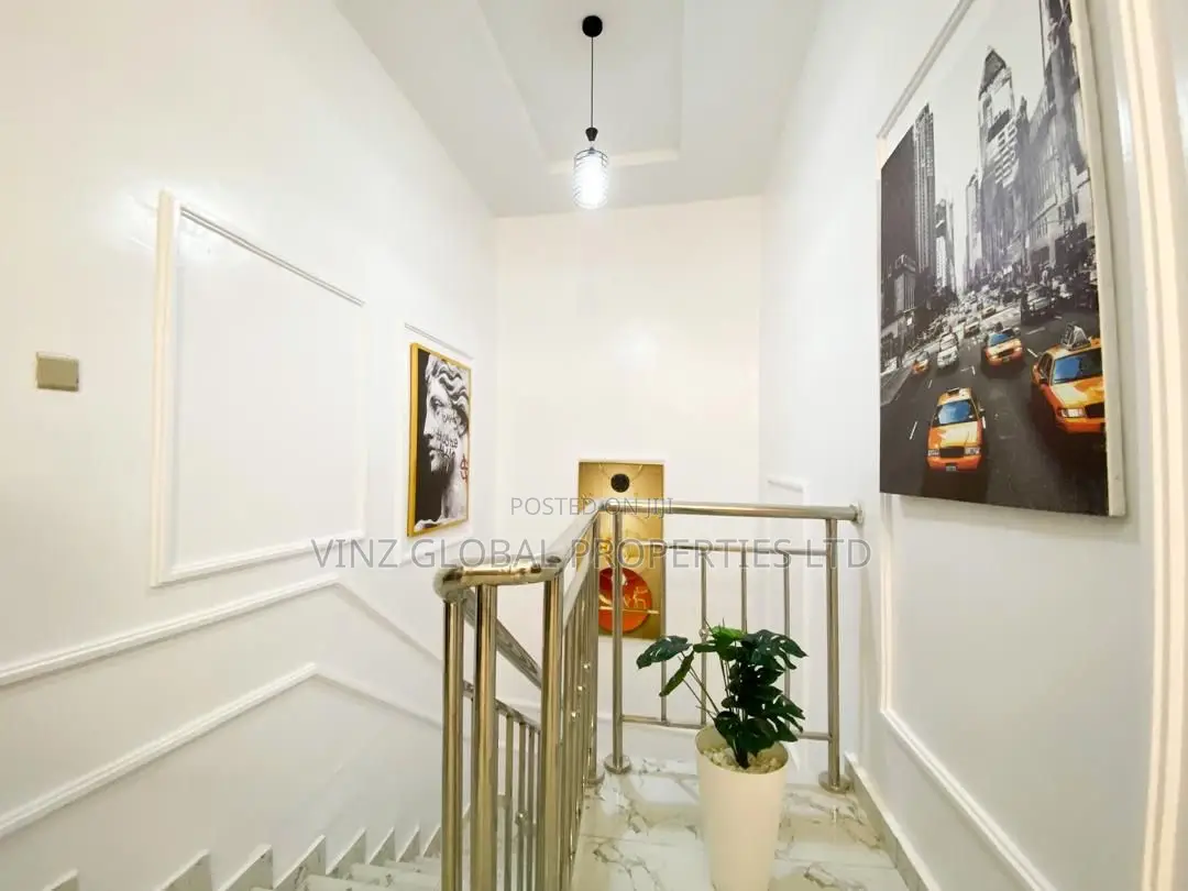 Luxury 4 Bedroom Terrace Duplex With Swimming Pool in Lekki