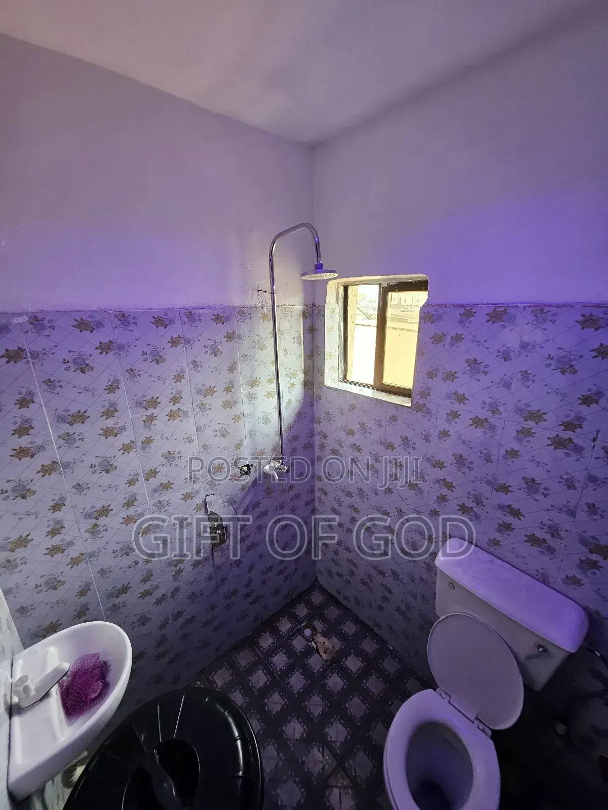 Spacious Self-Contained Room in Gwarinpa