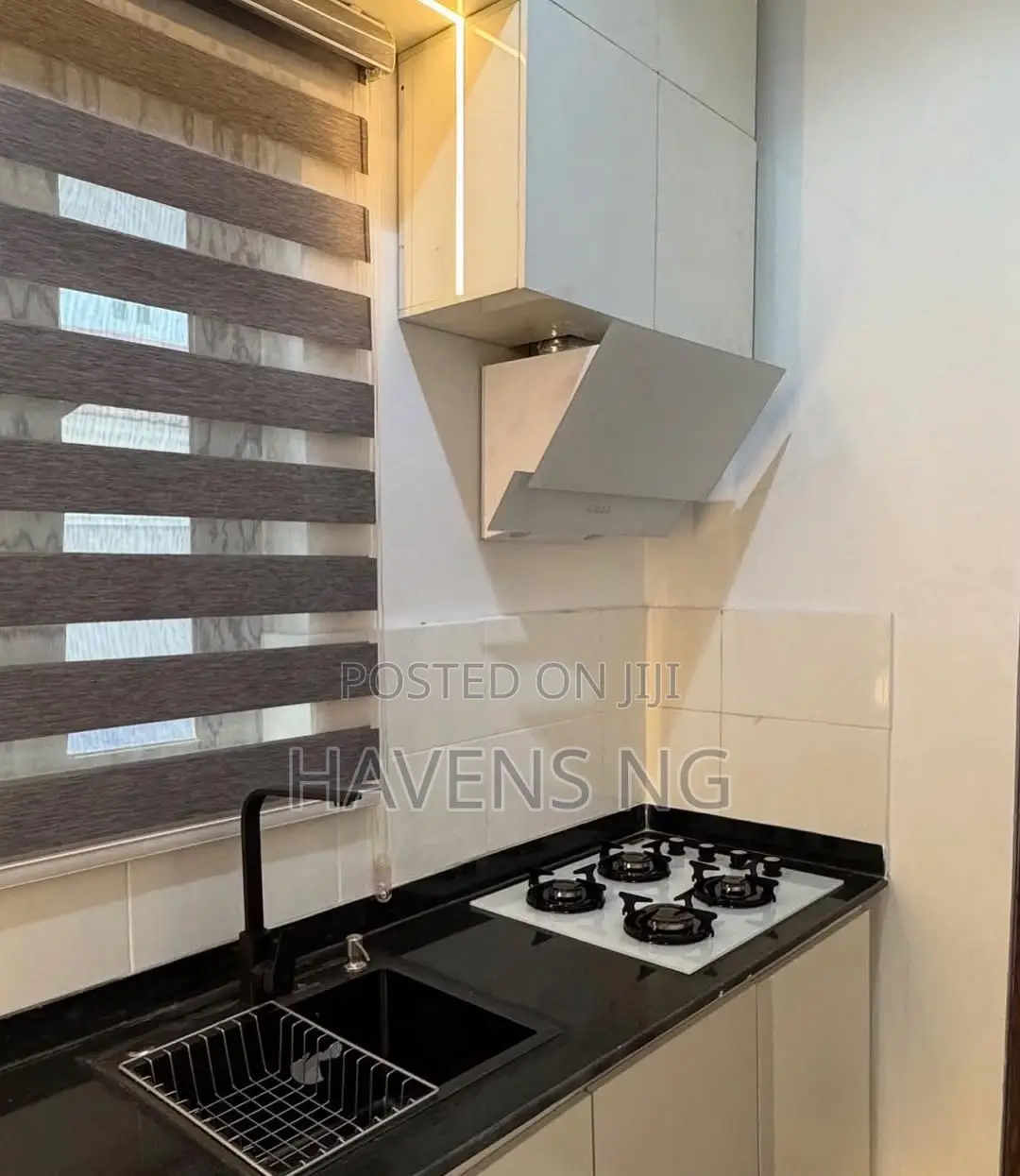Tastefully Designed 1-Bedroom Luxury Apartment in Oluyole