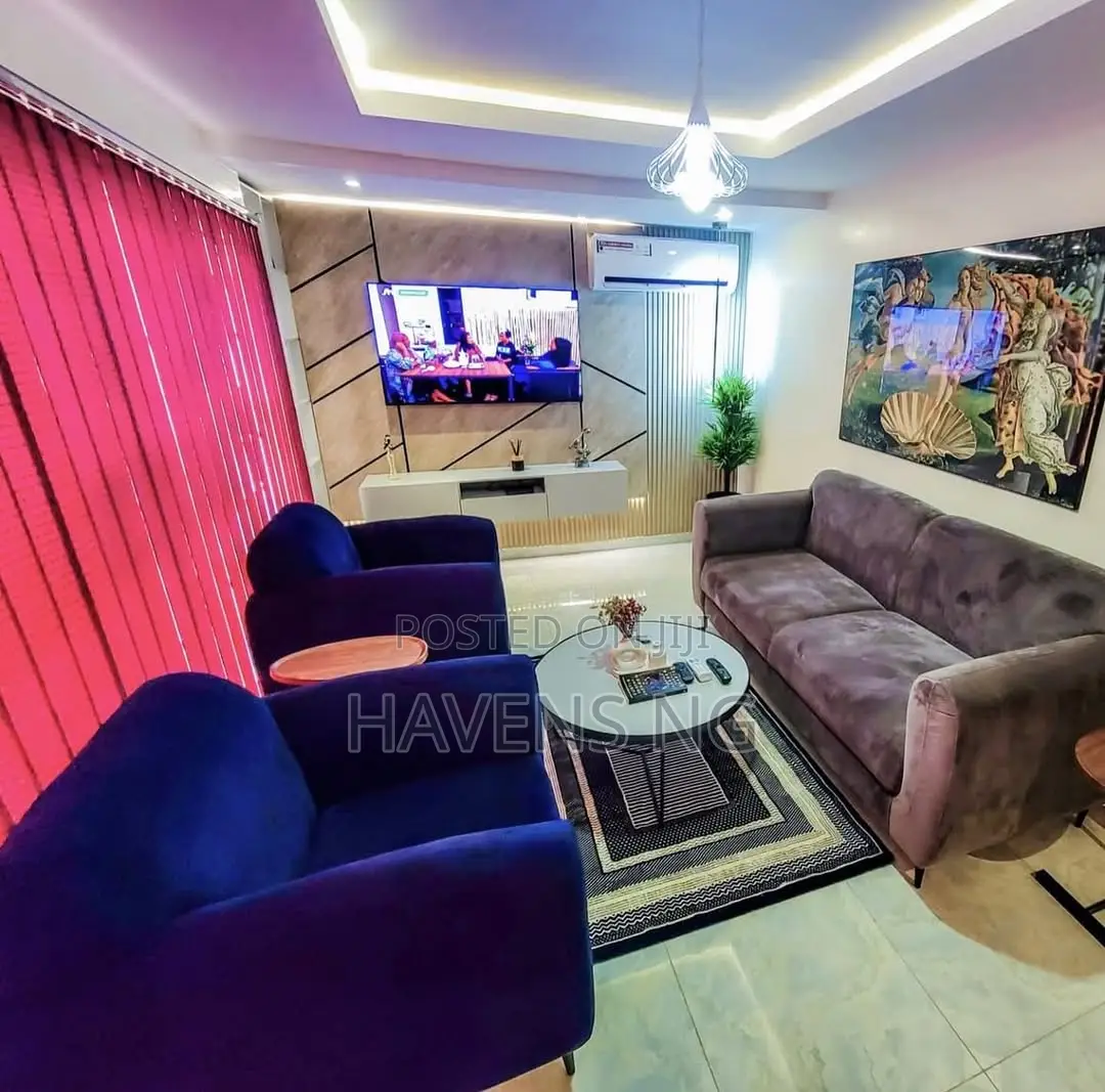 Stylish 2-Bedroom Apartment for Short Stay in Bodija