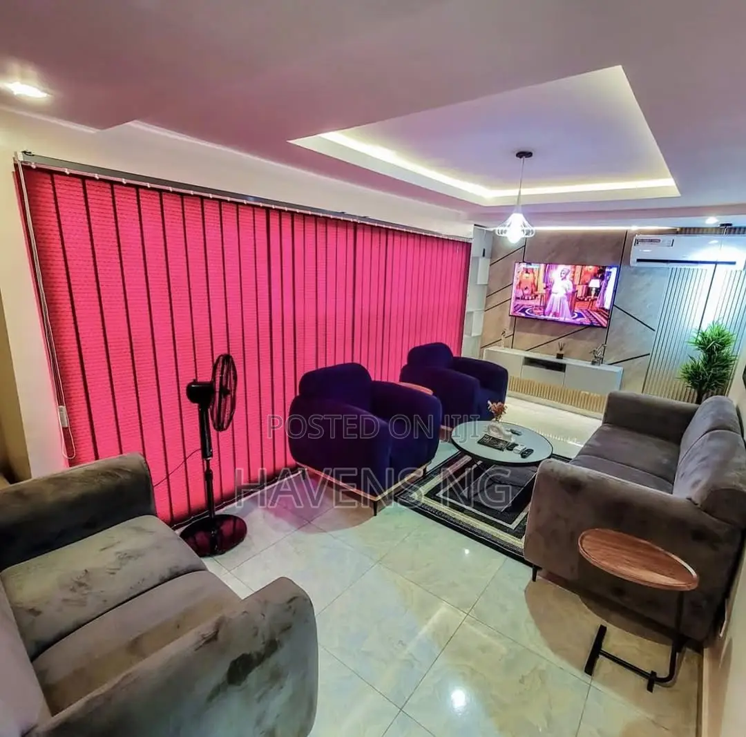 Stylish 2-Bedroom Apartment for Short Stay in Bodija