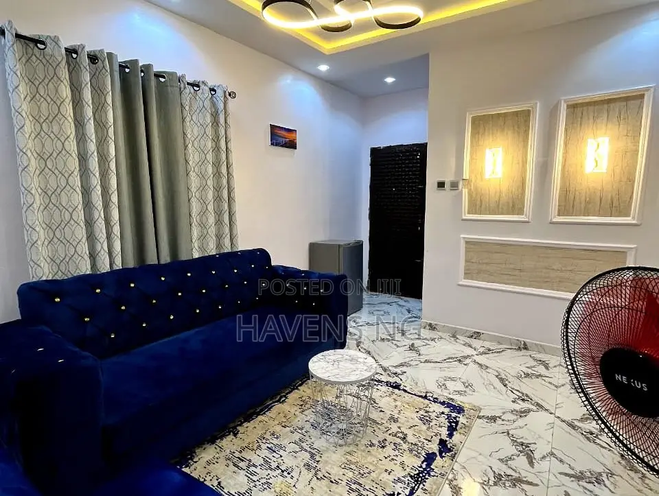 Fully Serviced 1-Bedroom Apartment for Short Stay in Oluyole