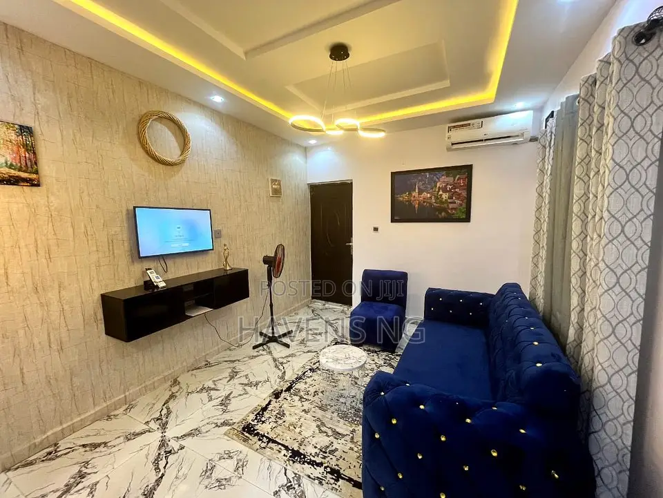 Fully Serviced 1-Bedroom Apartment for Short Stay in Oluyole