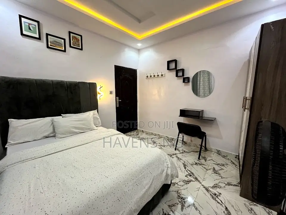 Fully Serviced 1-Bedroom Apartment for Short Stay in Oluyole