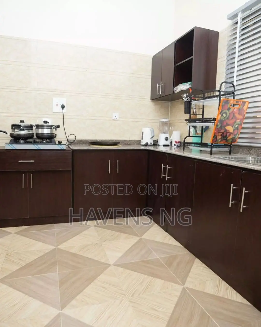 4 Units of Spacious 4-Bedroom Apartments for Short Stay in Bodija