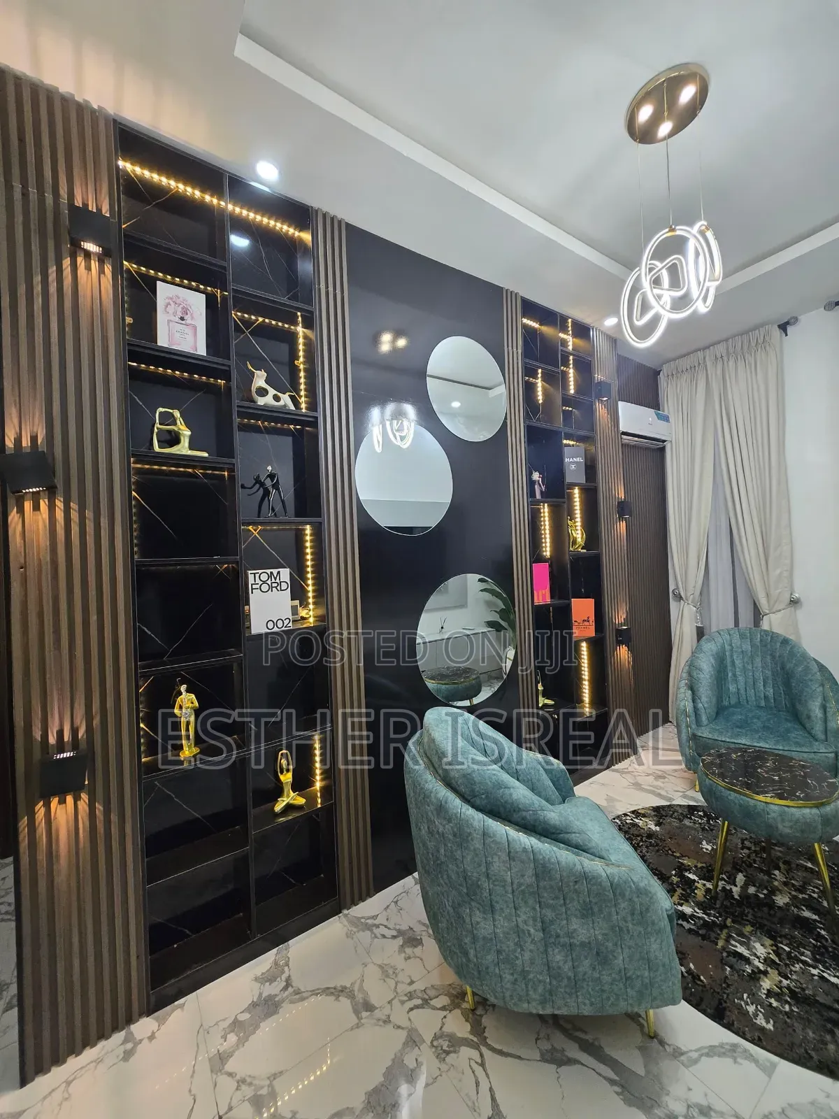 Self Compound 4 Bedroom Orchid in Chevron