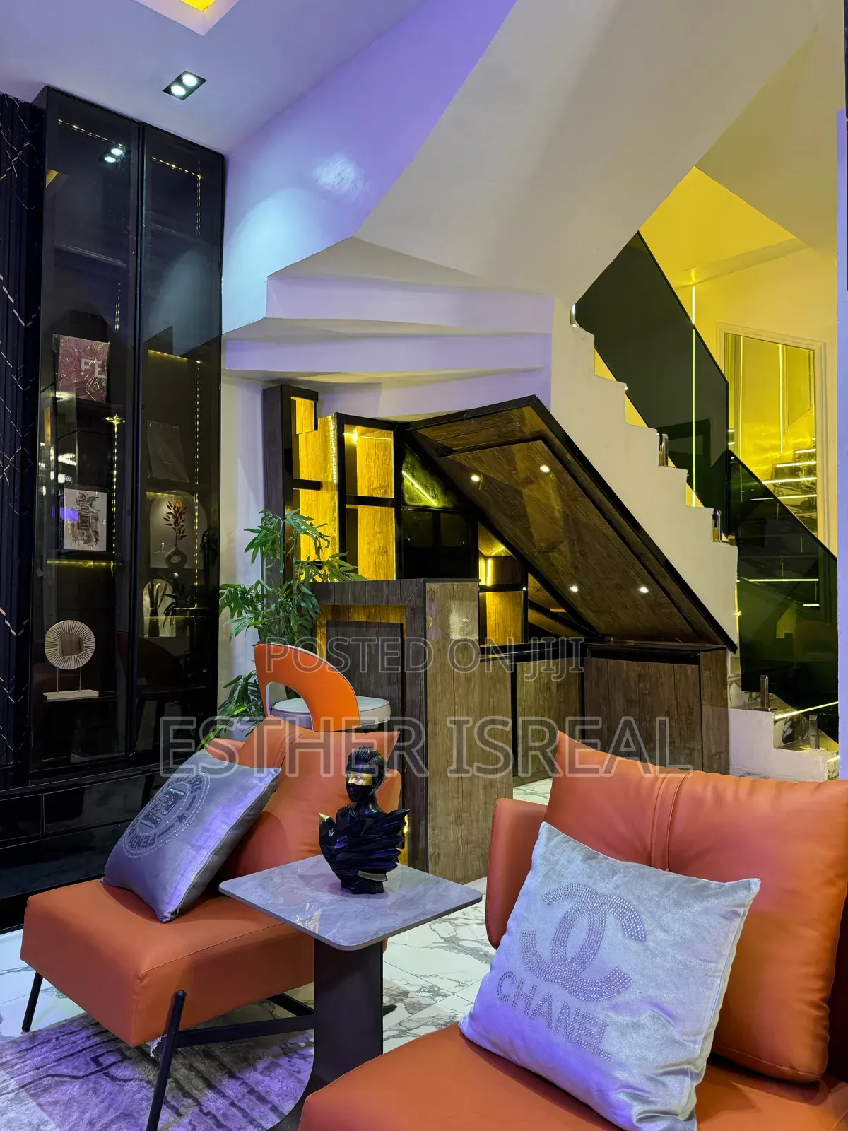 Self Compound 4 Bedroom Orchid in Chevron