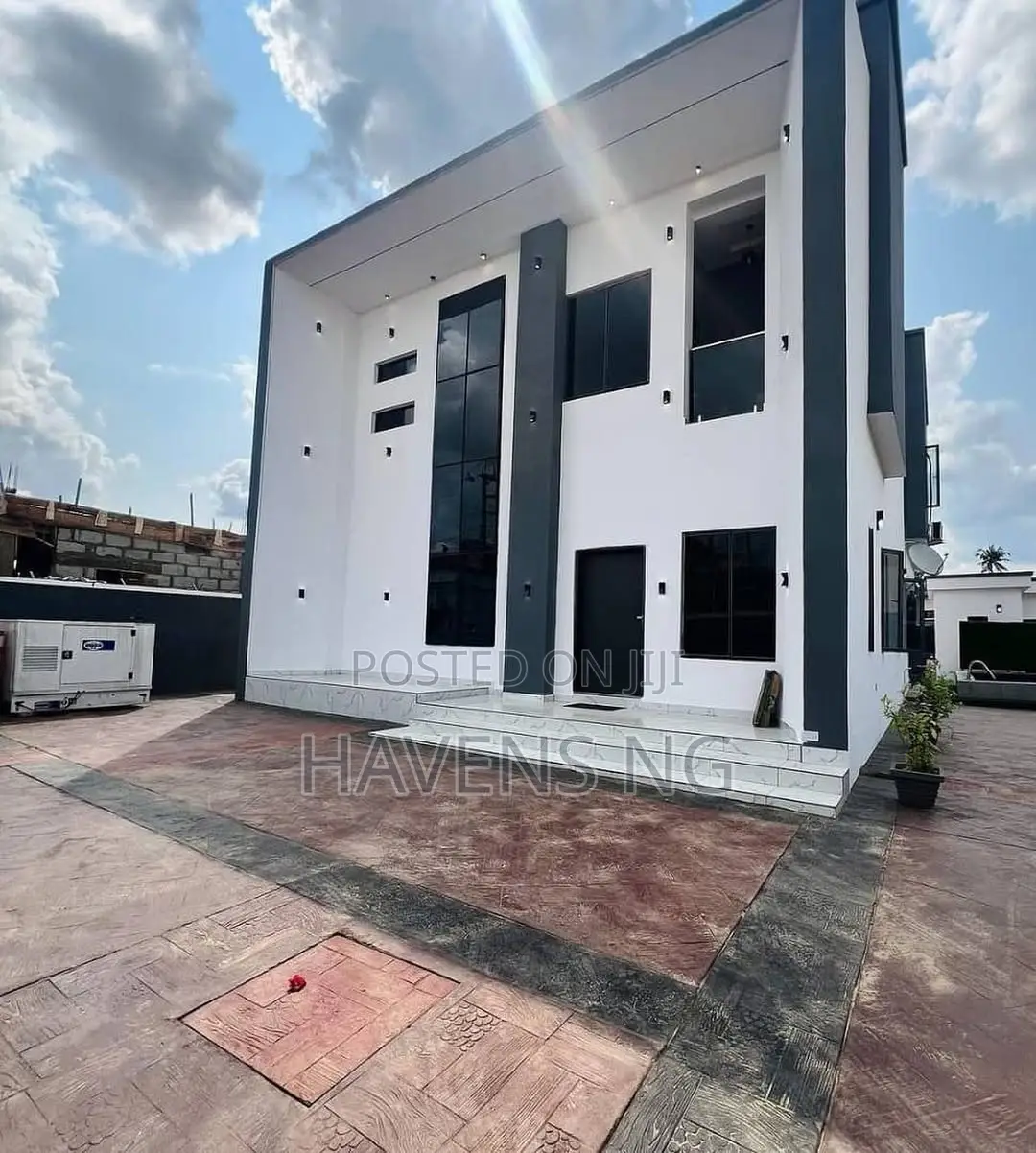Luxurious 4-Bedroom Serviced Duplex for Short Stay in Ibadan in Bodija