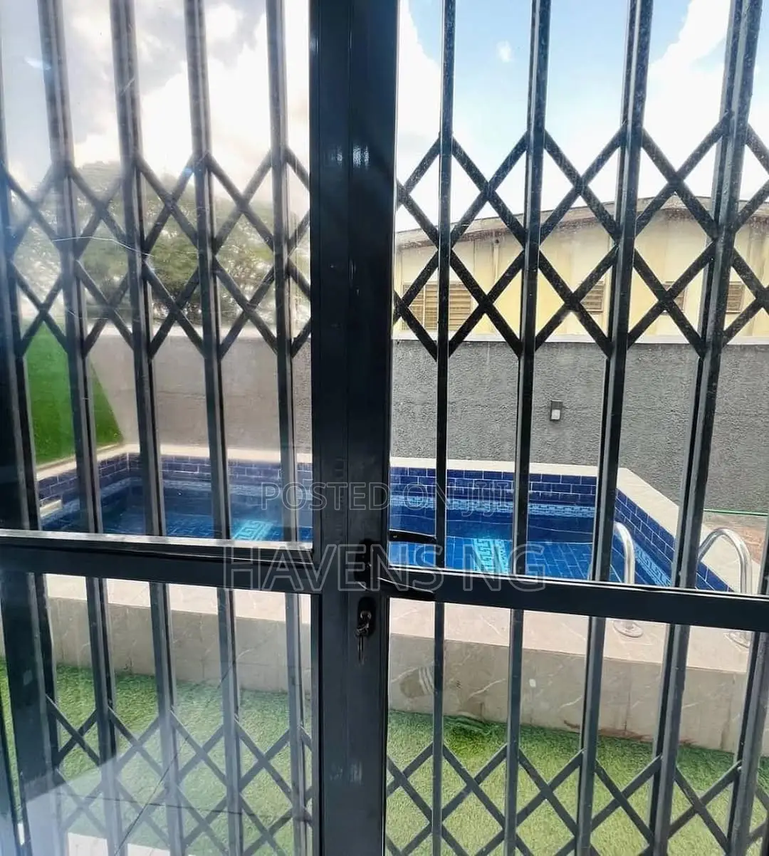 Luxurious 4-Bedroom Serviced Duplex for Short Stay in Ibadan in Bodija