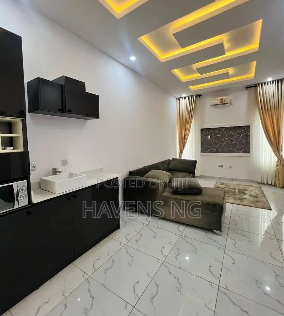 Luxurious 4-Bedroom Serviced Duplex for Short Stay in Ibadan in Bodija