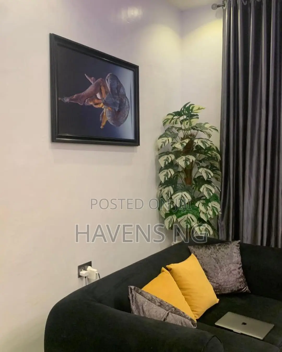 Spacious 3-Bedroom Shortlet Apartment in Ologuneru