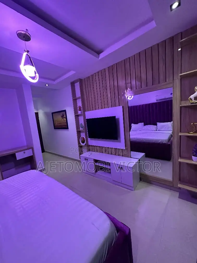 Waterfront Luxury 3bedroom in Lekki Phase 1