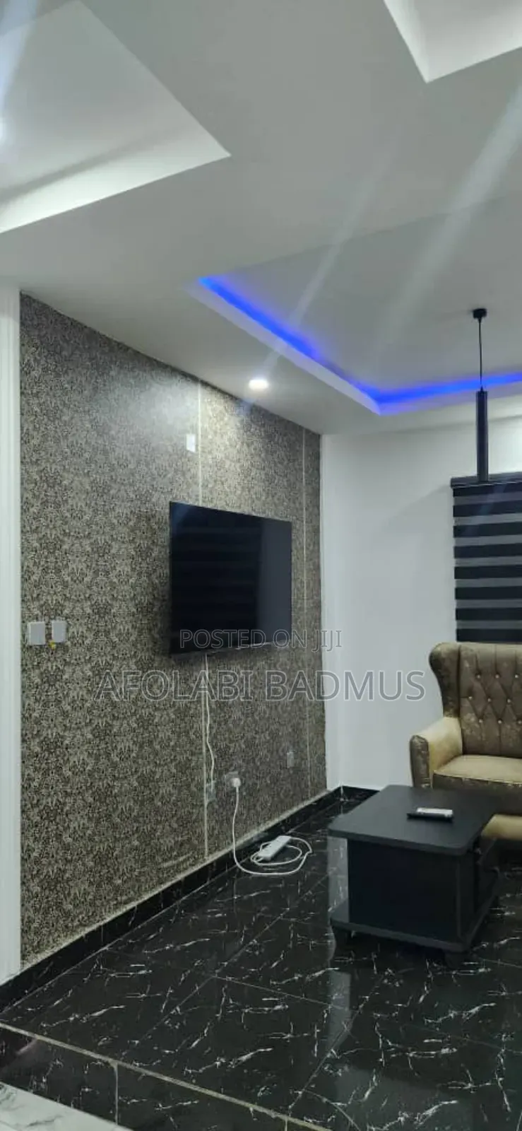 Room and Parlour for Short Let in Gwarinpa