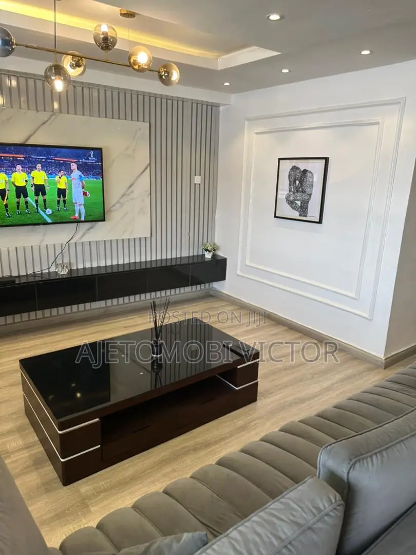Luxury 3bedroom Waterfront Apartment in Lekki Phase 1