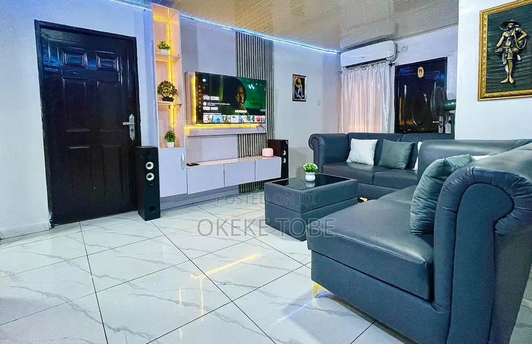 5 Bedroom Shortlet Apartment Ikeja in Opebi