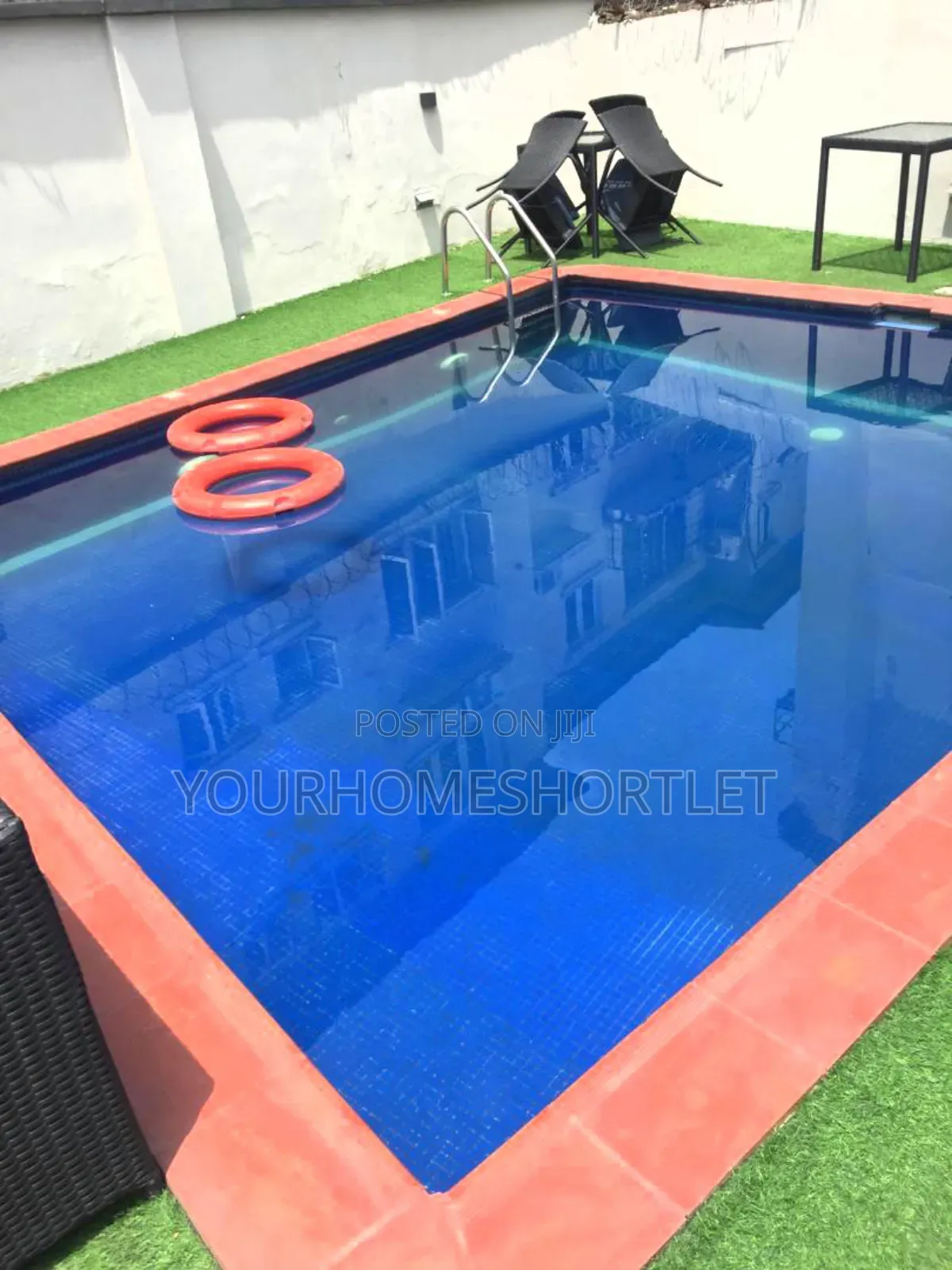 Luxury 2 / 3 Bedroom Flat Swimming Pool in Allen Avenue